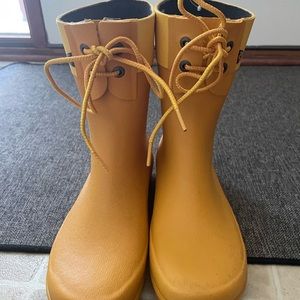 Bogs waterproof boots great for winter and spring